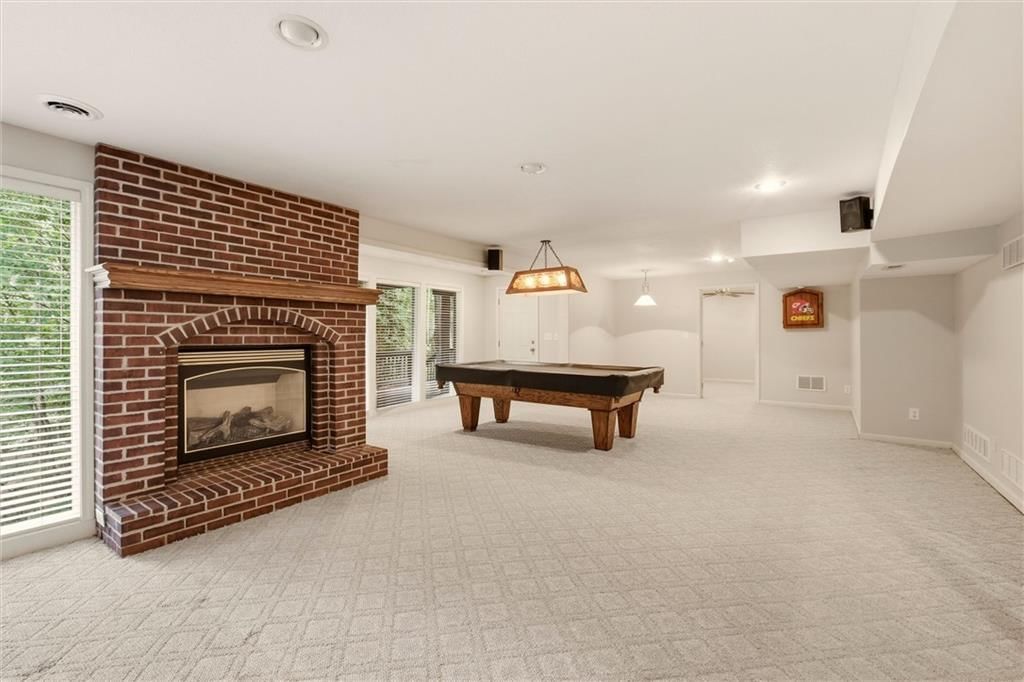 7815 N Kansas Street — photo 23