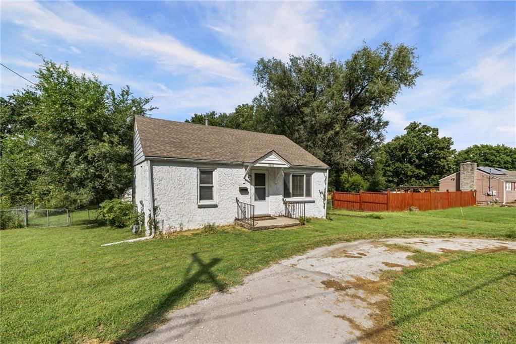 9612 E 31st Street, Independence, MO
