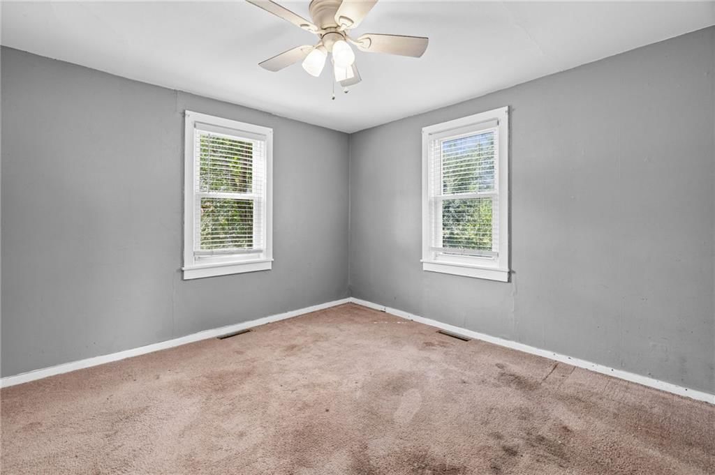 Photo 14 of 27, 9612 E 31st Street, Independence, MO 64052
