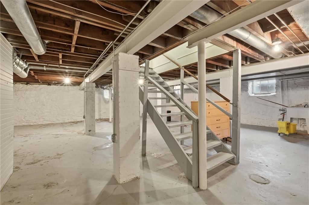 303 E 66th Street — photo 33