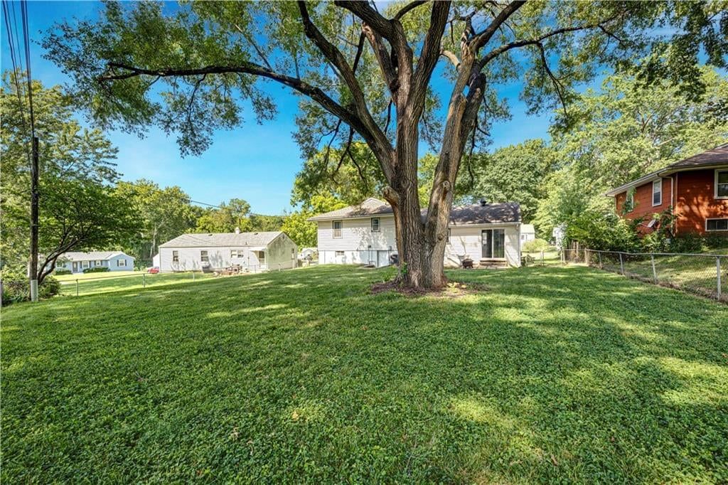 3421 N Chelsea Avenue — photo 30