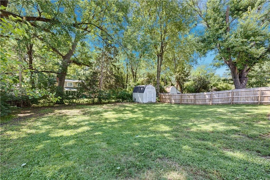2611 W 77TH Street — photo 28