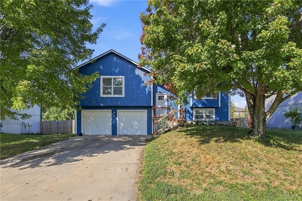17188 Jennifer Street, Gardner, KS: listing photo 2