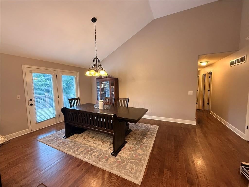 1900 Curtis Drive — photo 6
