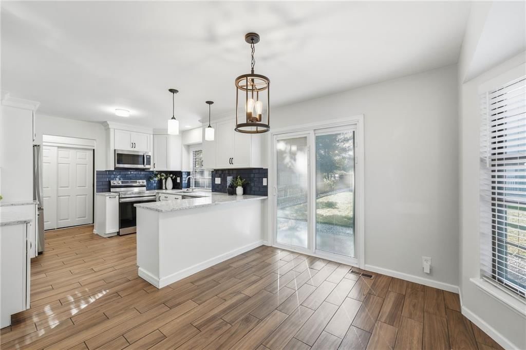 11740 Oakmont Street — photo 11
