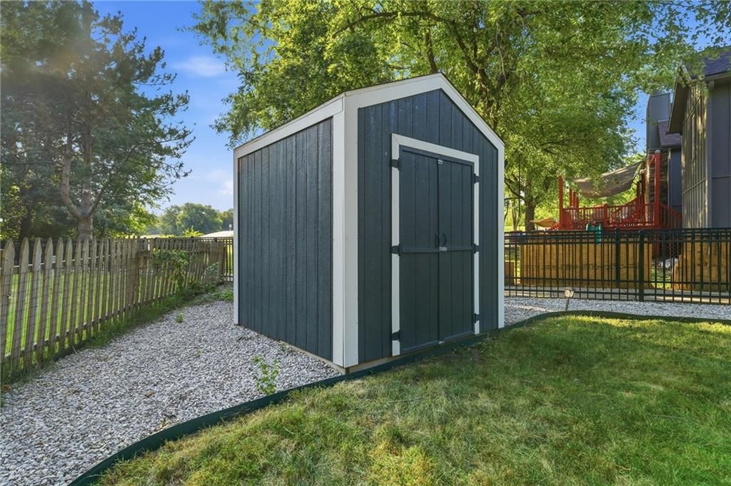 11740 Oakmont Street — photo 31