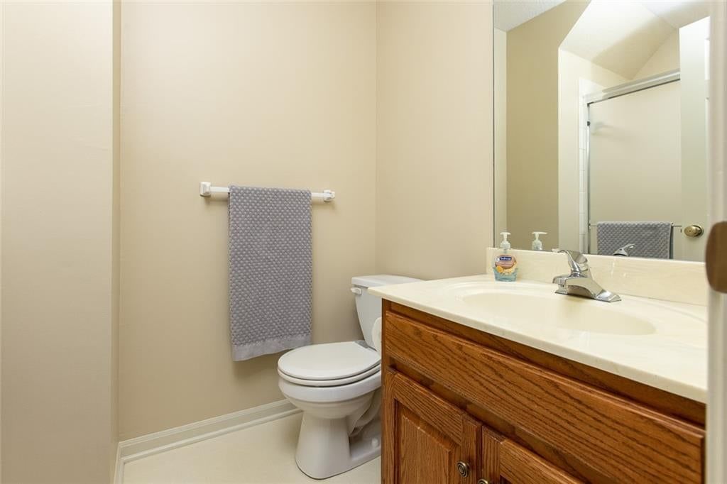 9031 N Manning Avenue — photo 35