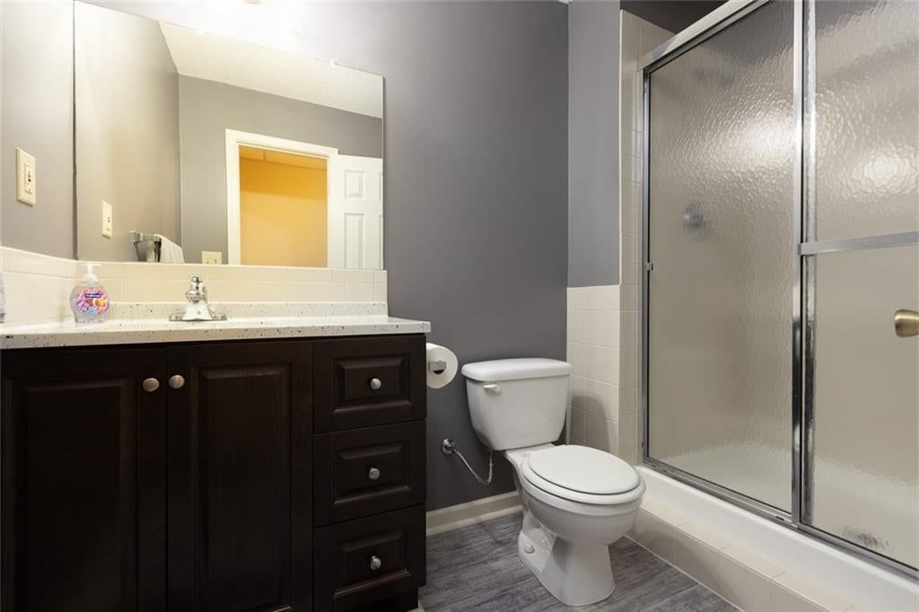 9031 N Manning Avenue — photo 46