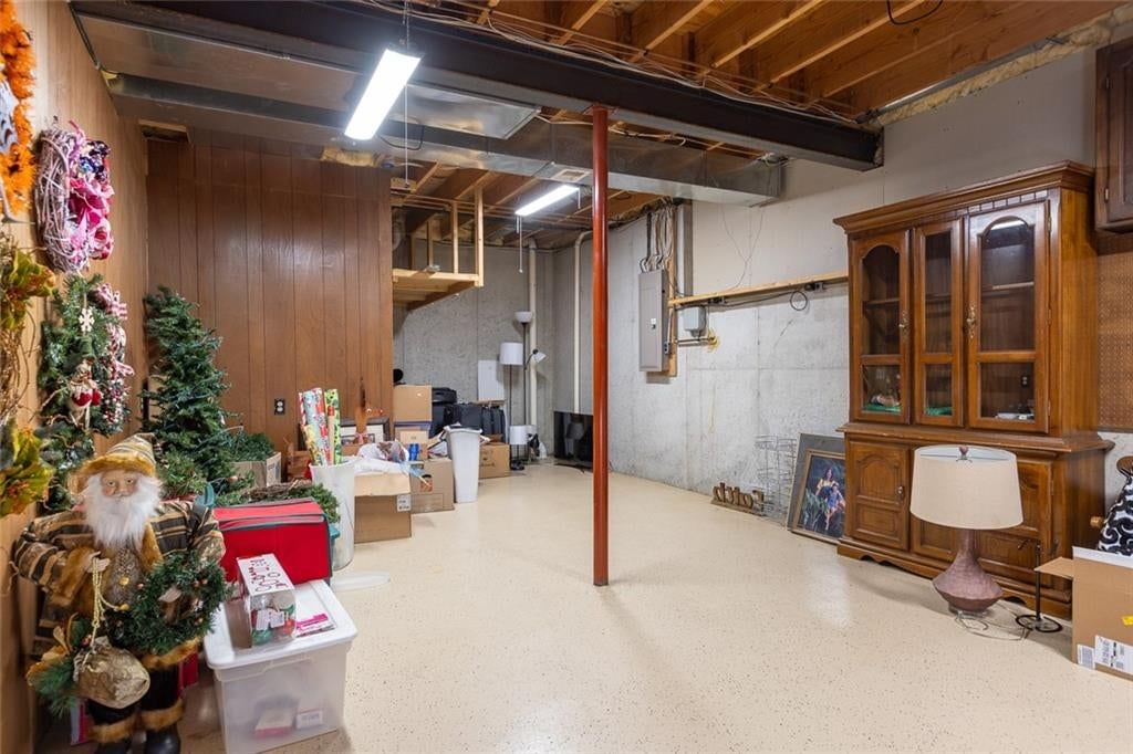 9031 N Manning Avenue — photo 72
