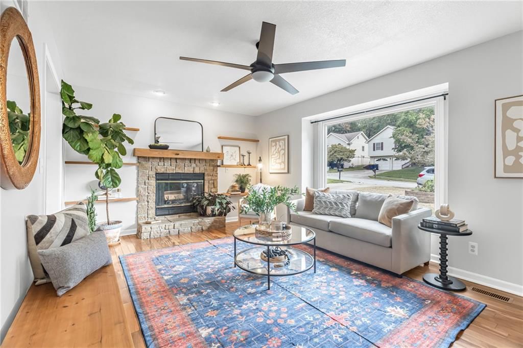 Photo 5 of 28, 516 NW 80th Terrace, Kansas City, MO 64118
