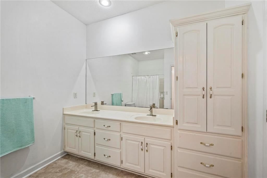 2518 SW Wintervalley Court — photo 25