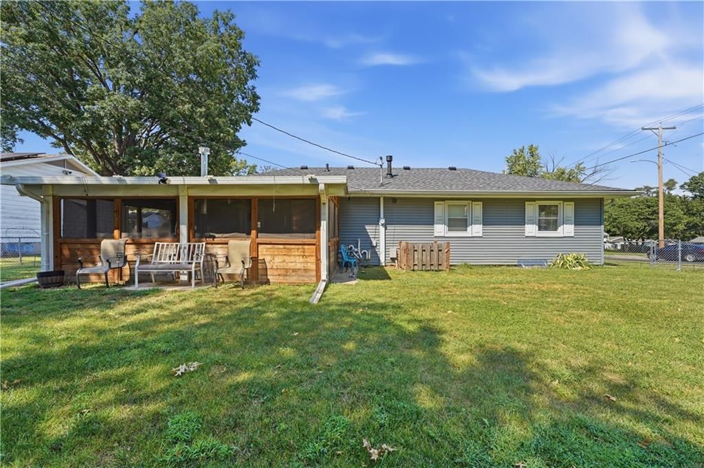 1703 Seneca Street — photo 35