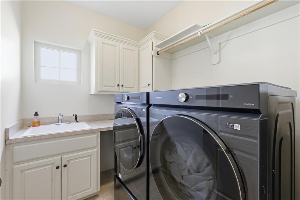 Photo 6 of 49 - 16872 W 164th Place, Olathe, KS 66062