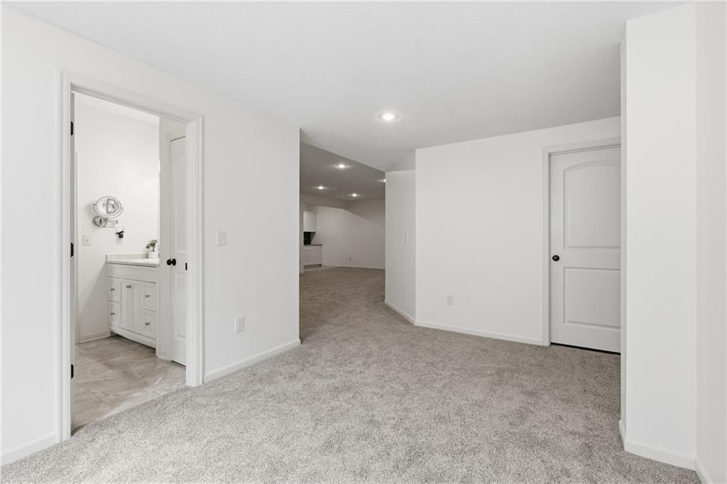 Photo 15 of 49, 16872 W 164th Place, Olathe, KS 66062