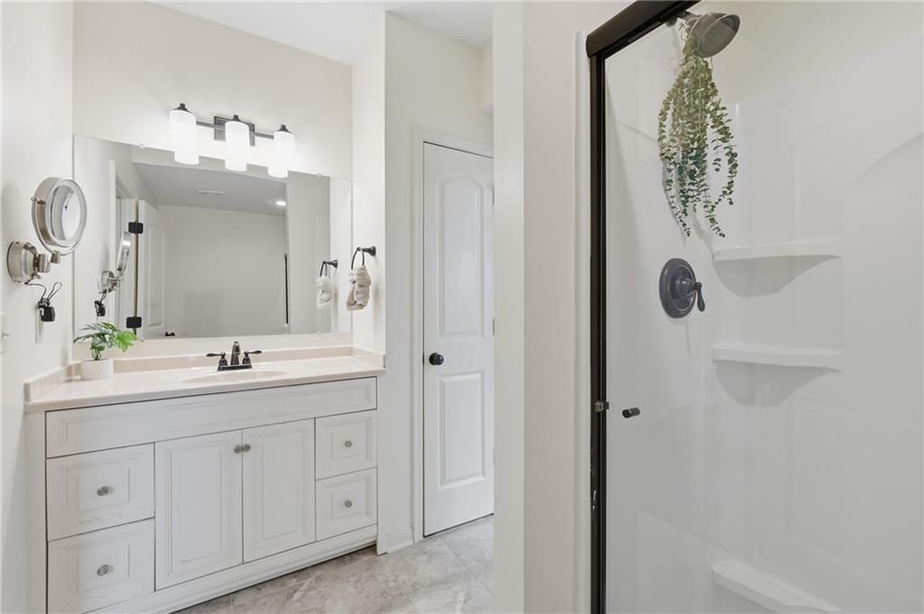 Photo 16 of 49 - 16872 W 164th Place, Olathe, KS 66062