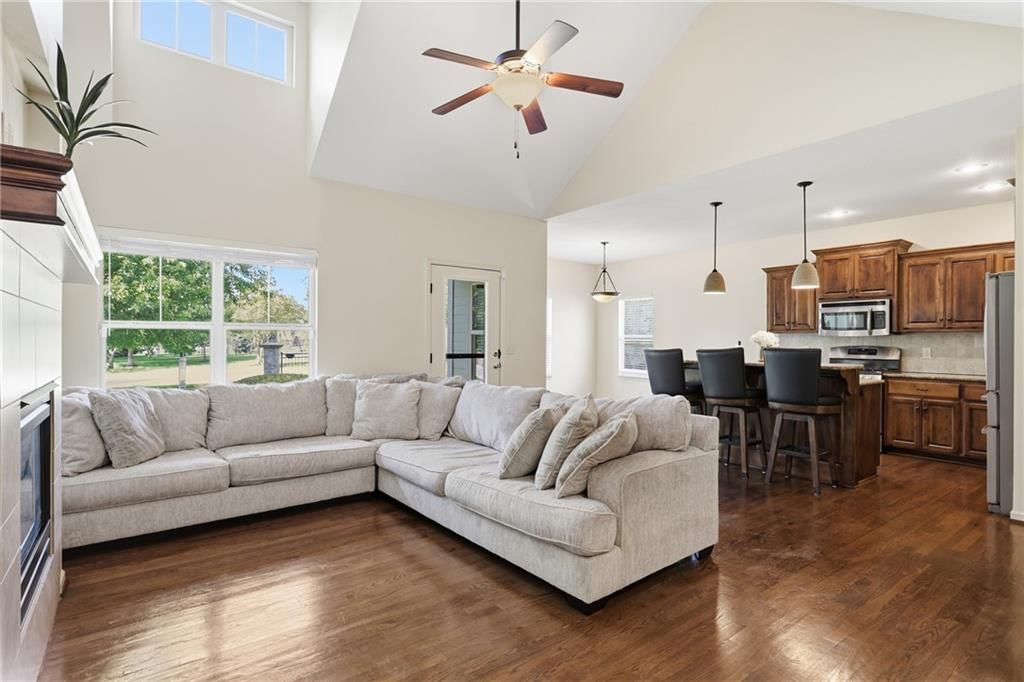 Photo 23 of 49 - 16872 W 164th Place, Olathe, KS 66062
