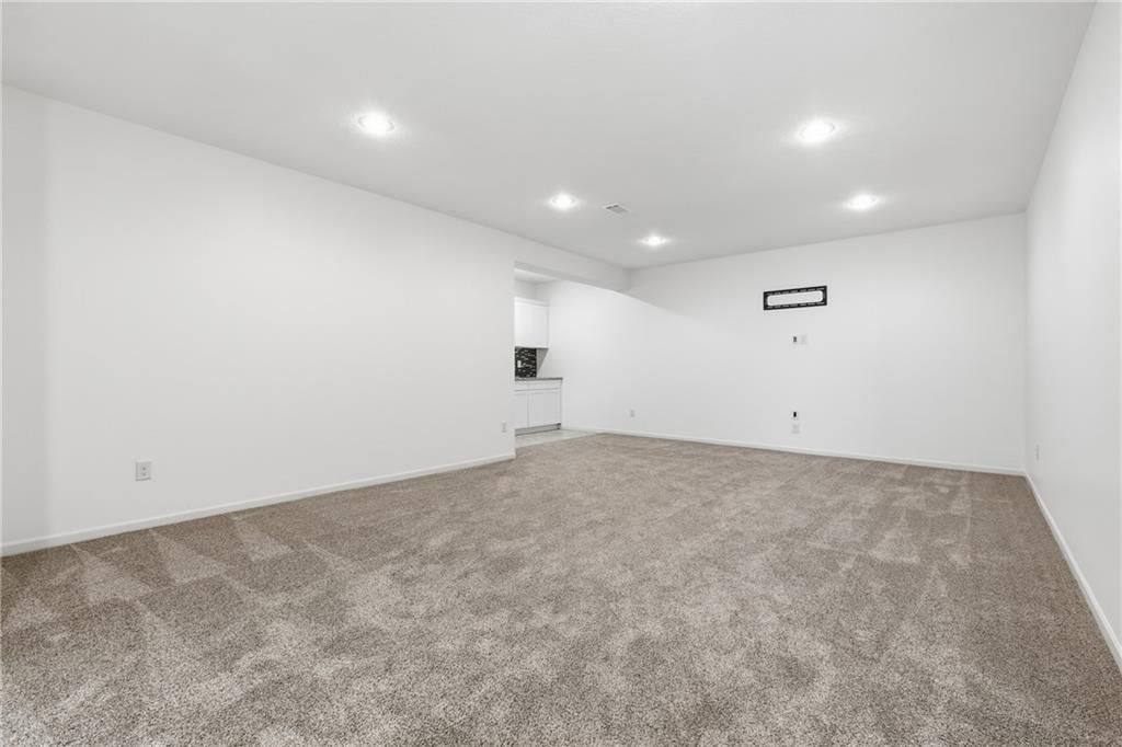 Photo 31 of 49 - 16872 W 164th Place, Olathe, KS 66062