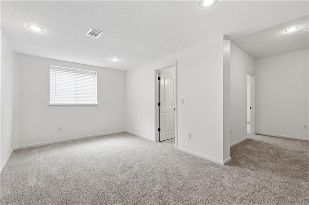 Photo 34 of 49 - 16872 W 164th Place, Olathe, KS 66062