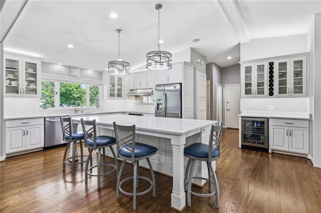 2025 W 96th Street — photo 3