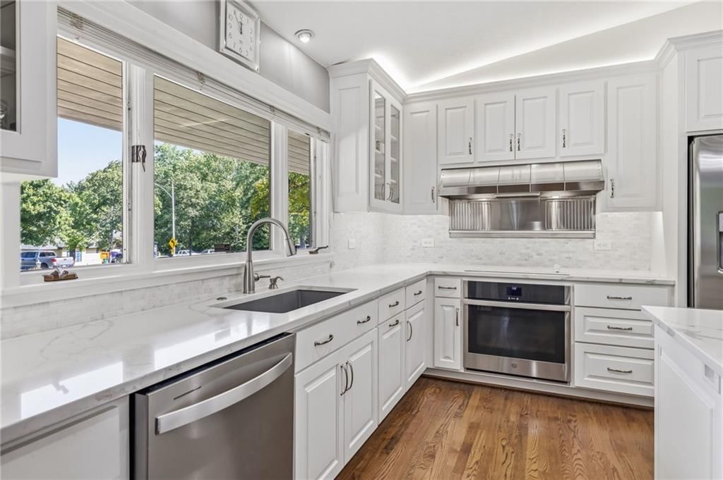 2025 W 96th Street — photo 17