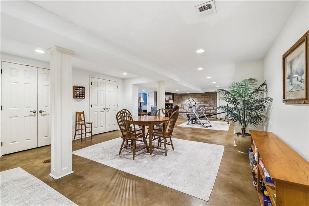 2025 W 96th Street — photo 34
