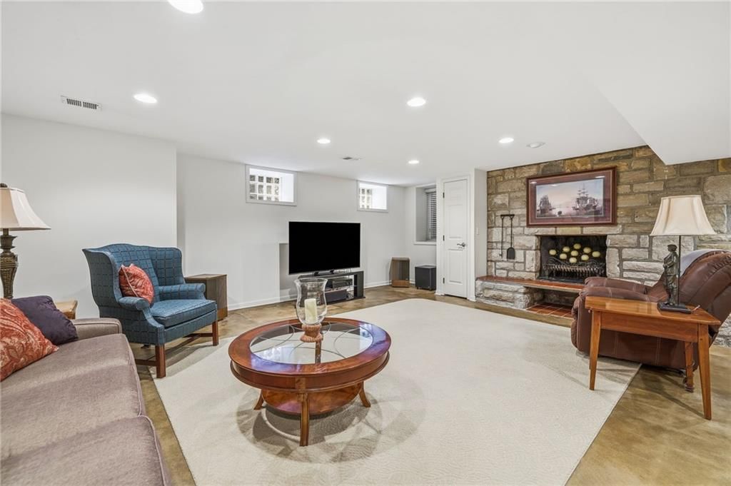 2025 W 96th Street — photo 37