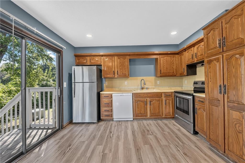 8484 Lane Drive — photo 9