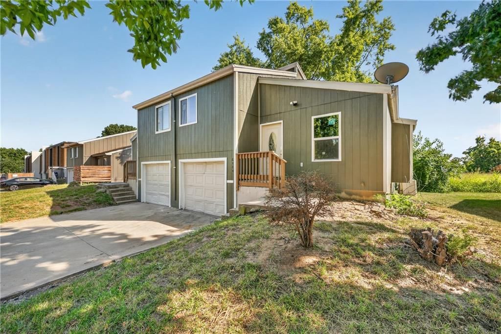 8486 Lane Drive — photo 3