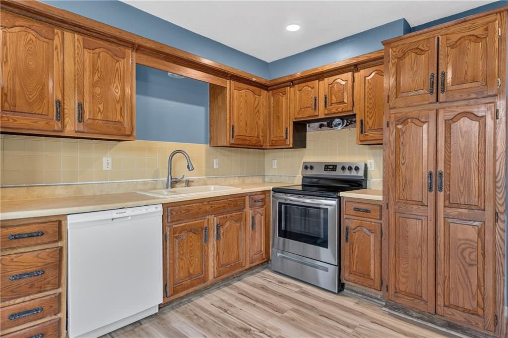 8486 Lane Drive — photo 11