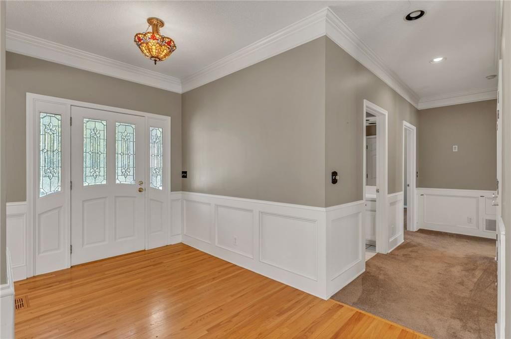 615 W Willow Lane — photo 12