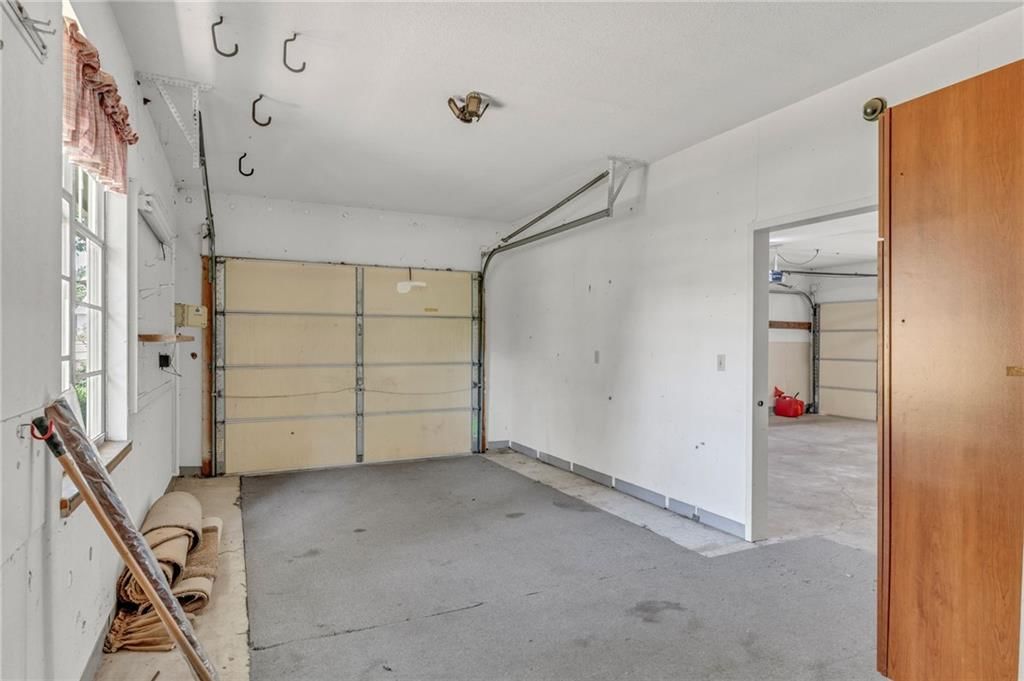 615 W Willow Lane — photo 30