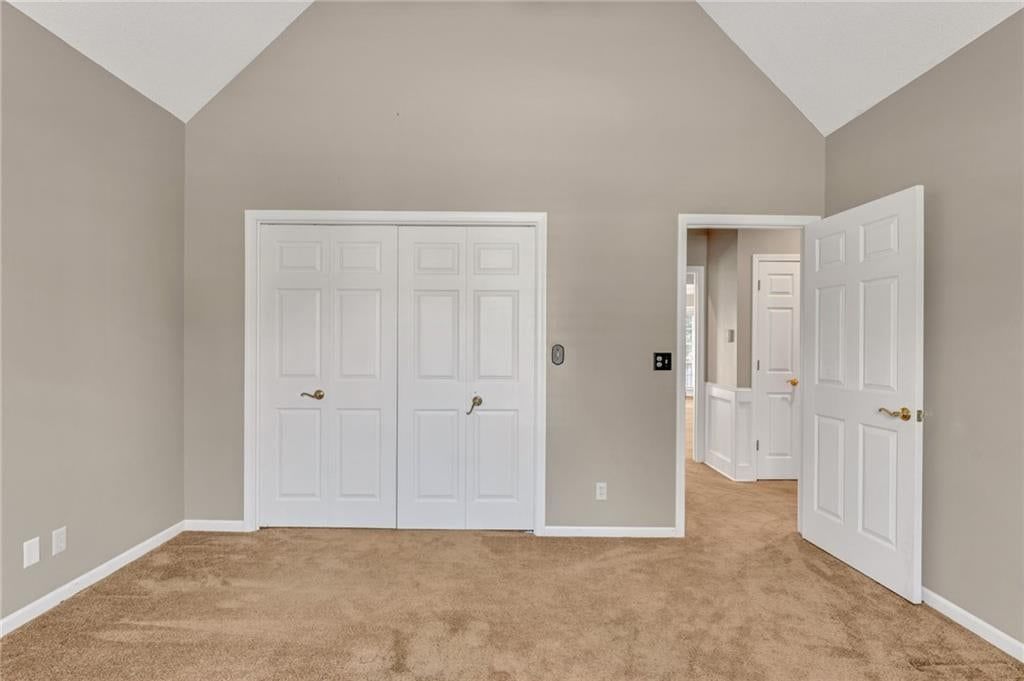 615 W Willow Lane — photo 34