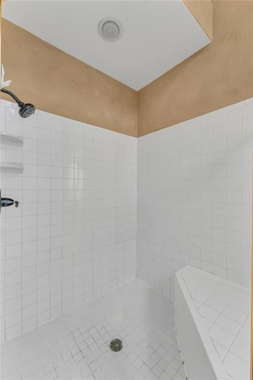 615 W Willow Lane — photo 41