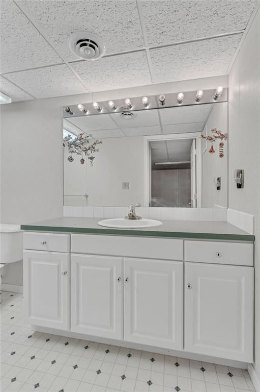 615 W Willow Lane — photo 48