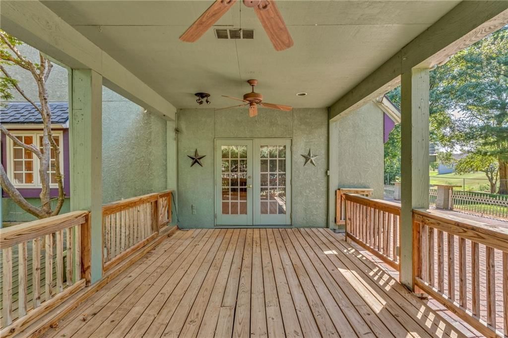 615 W Willow Lane — photo 58