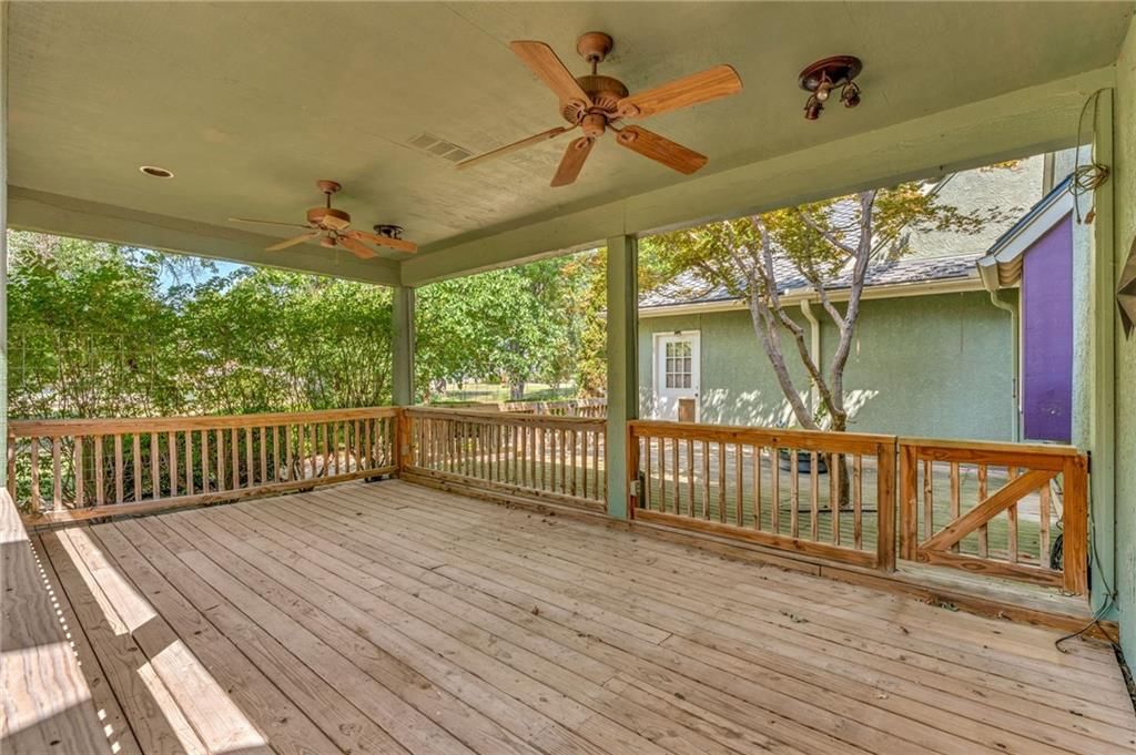 615 W Willow Lane — photo 59