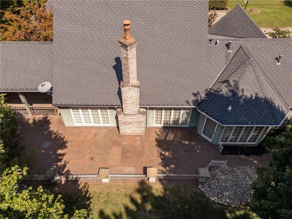 615 W Willow Lane — photo 77