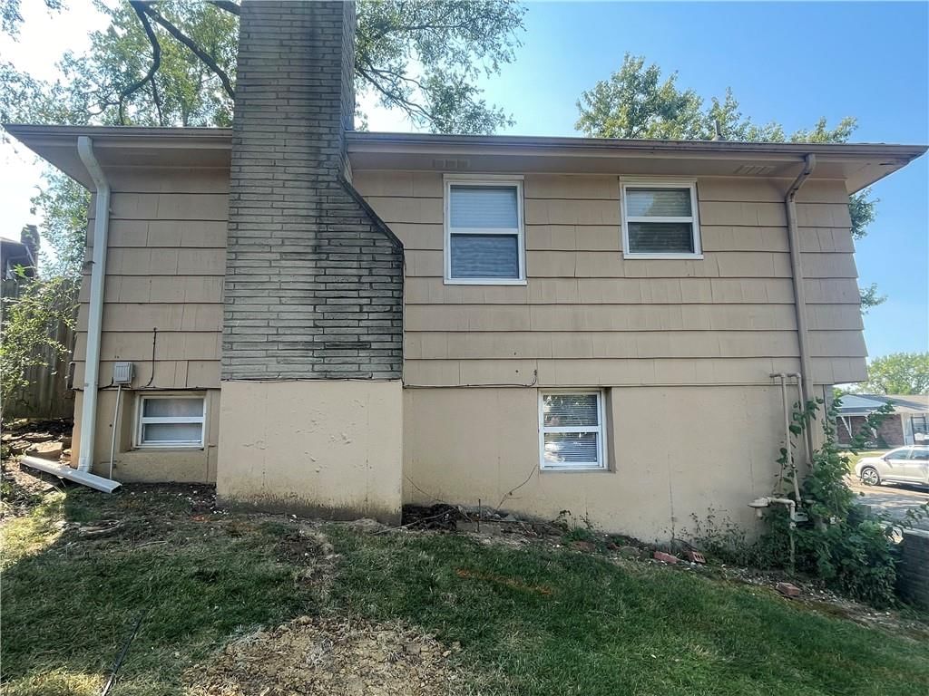 6963 Chapel Woods Lane — photo 33
