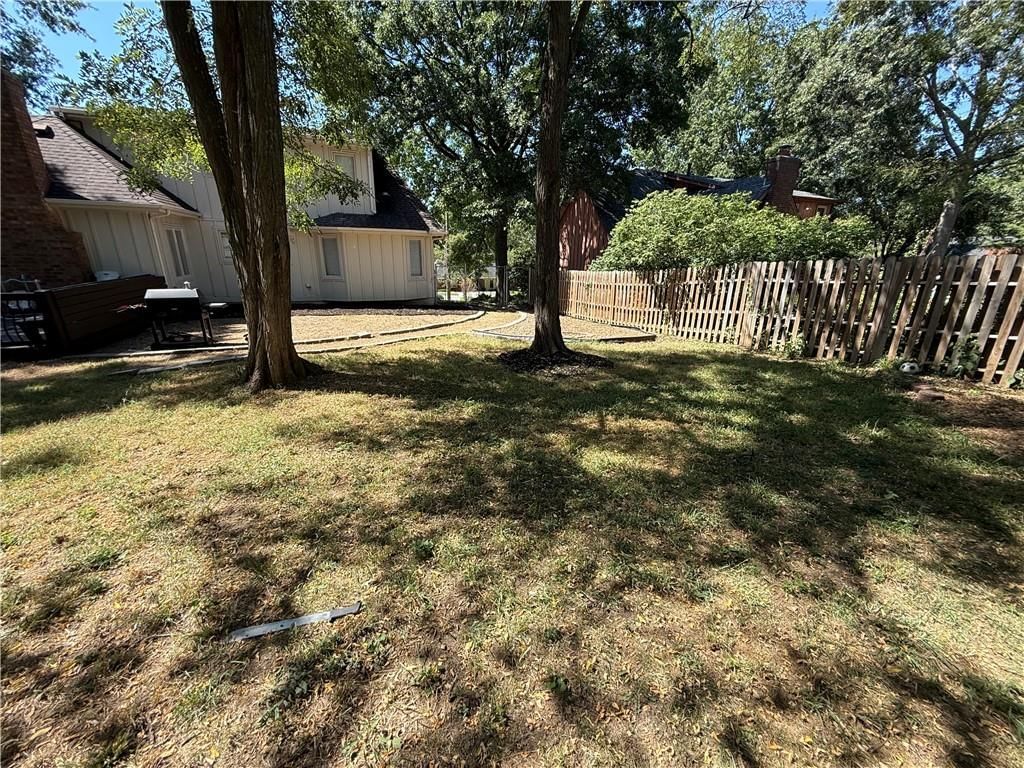 6705 N Overland Drive — photo 38