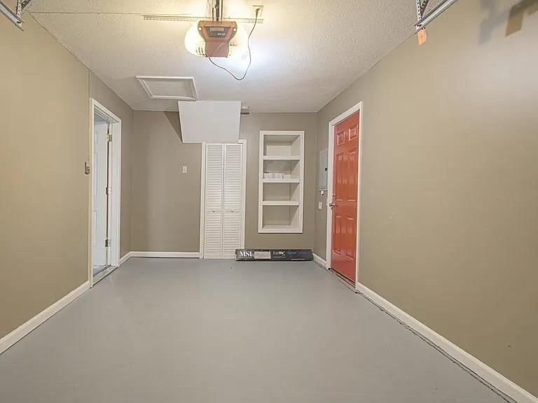 6905 E 112th Street — photo 18