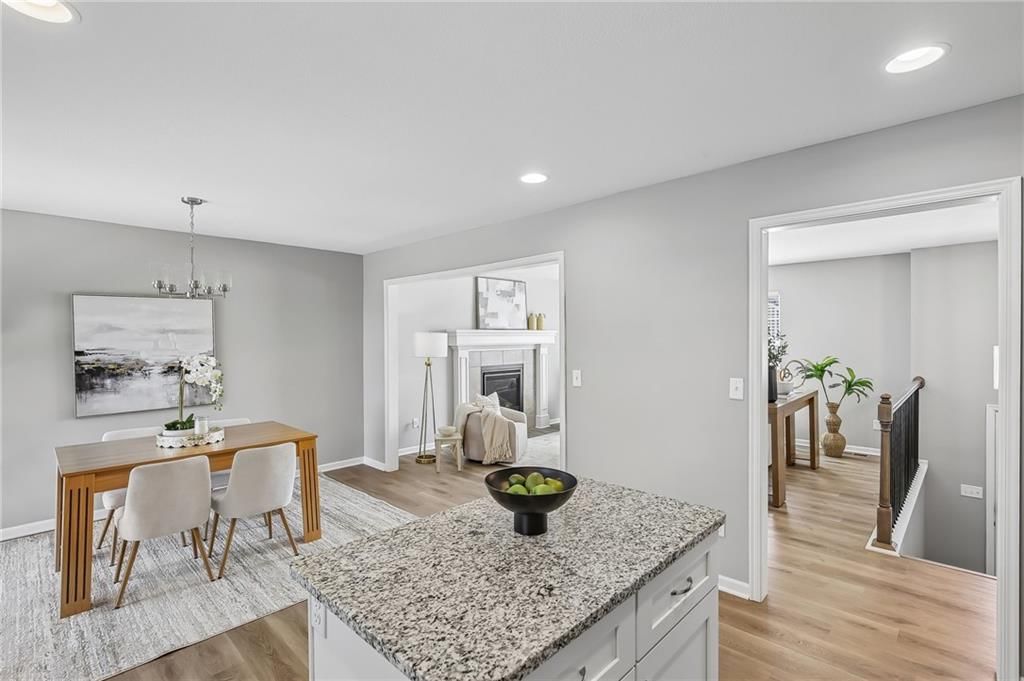 910 NW Hilltop Lane — photo 14