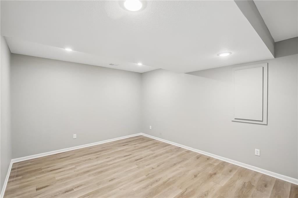 910 NW Hilltop Lane — photo 17