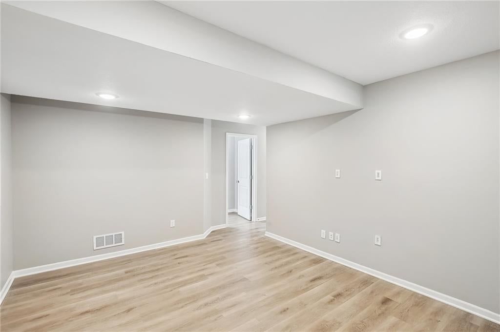 910 NW Hilltop Lane — photo 18