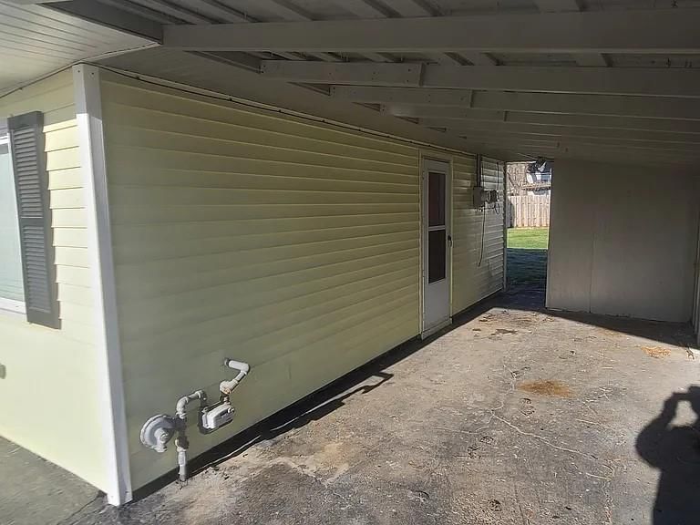 11316 Lewis Avenue — photo 23