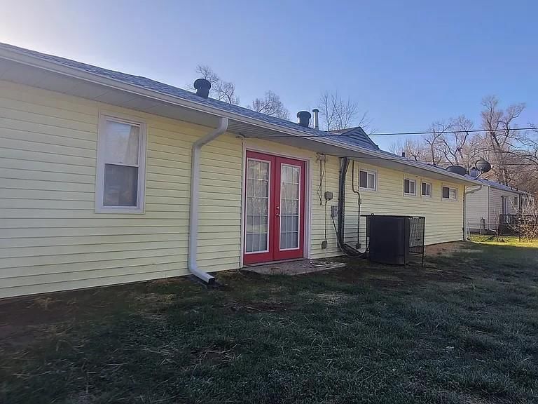 11316 Lewis Avenue — photo 24