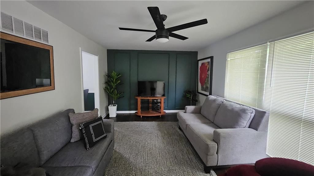 13323 donnelly Street — photo 1