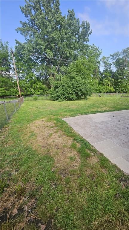 13323 donnelly Street — photo 4