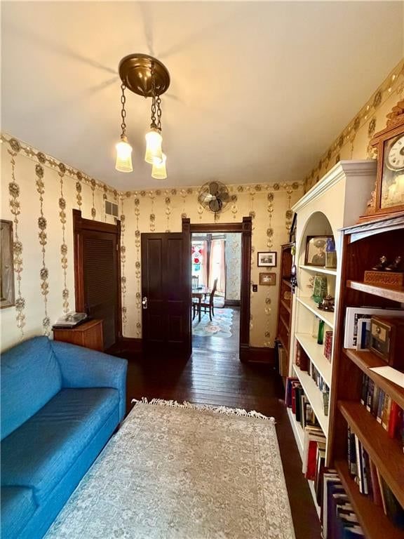401 E Madison Avenue — photo 21