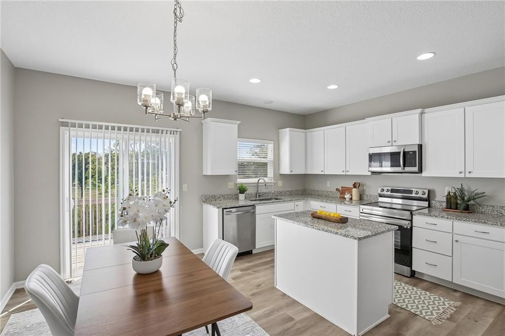 800 NW Pampas Street — photo 8
