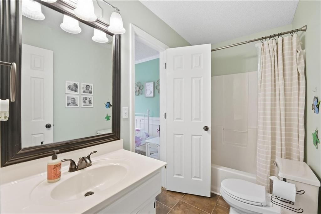 Photo 25 of 75 - 16150 W 156th Place, Olathe, KS 66062